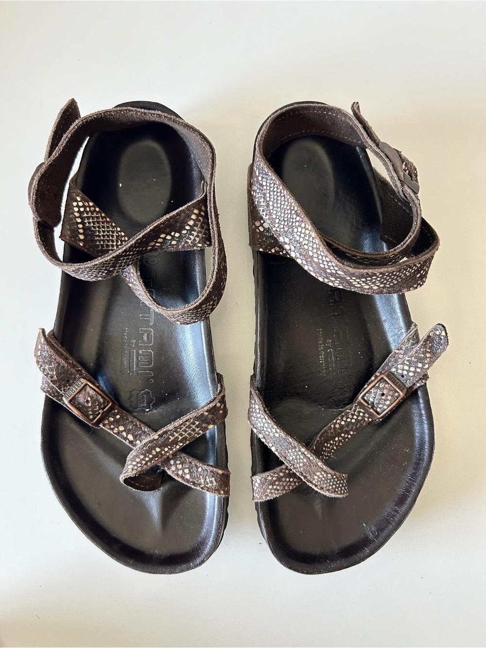 Tatami Birkenstock Yara Snakeskin Leather Strappy Comfort Sandal - Brown EU 39